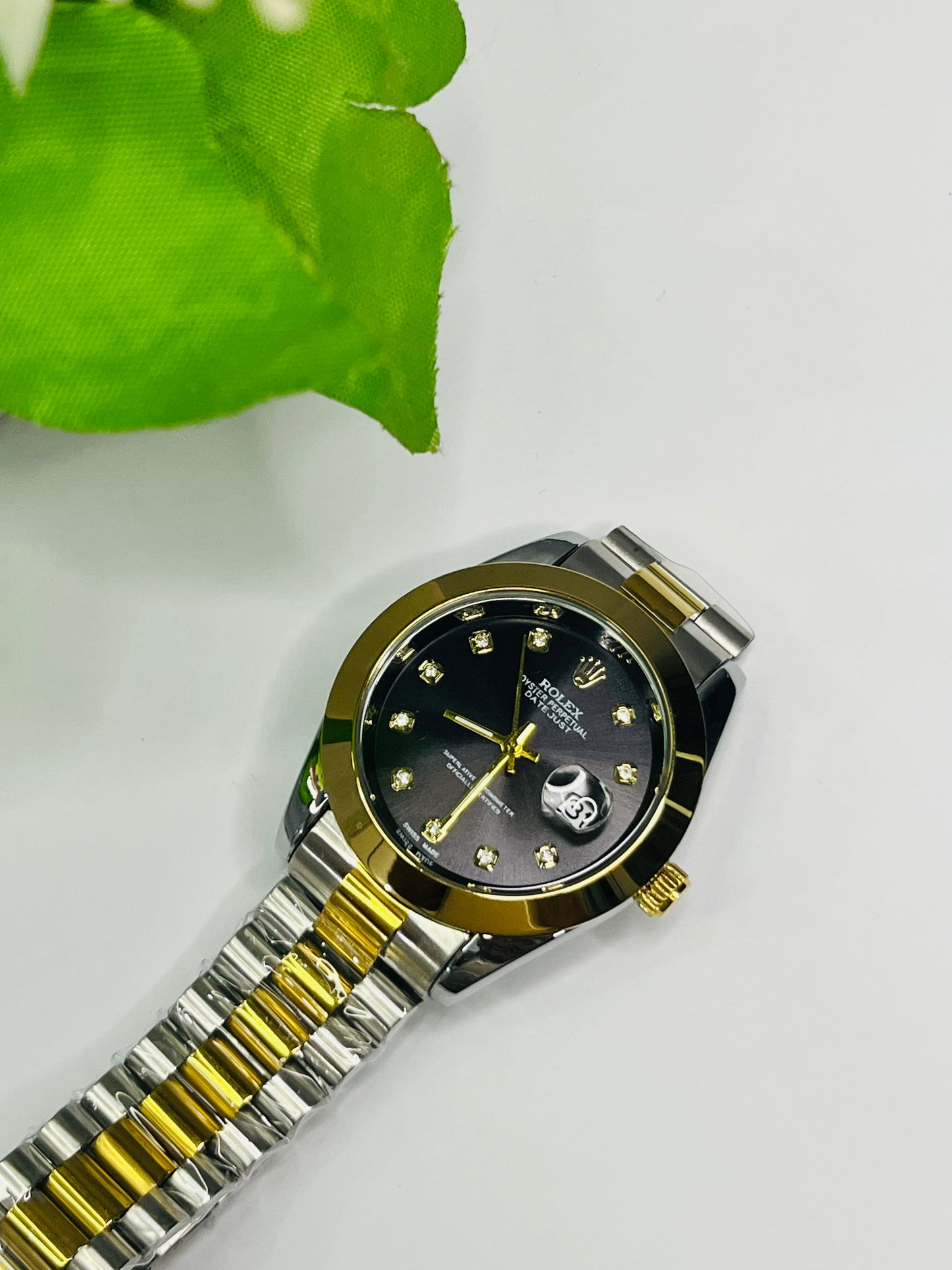 Rolex Datejust Style — Black Diamond Dial, Two-Tone Gold/Silver⌚