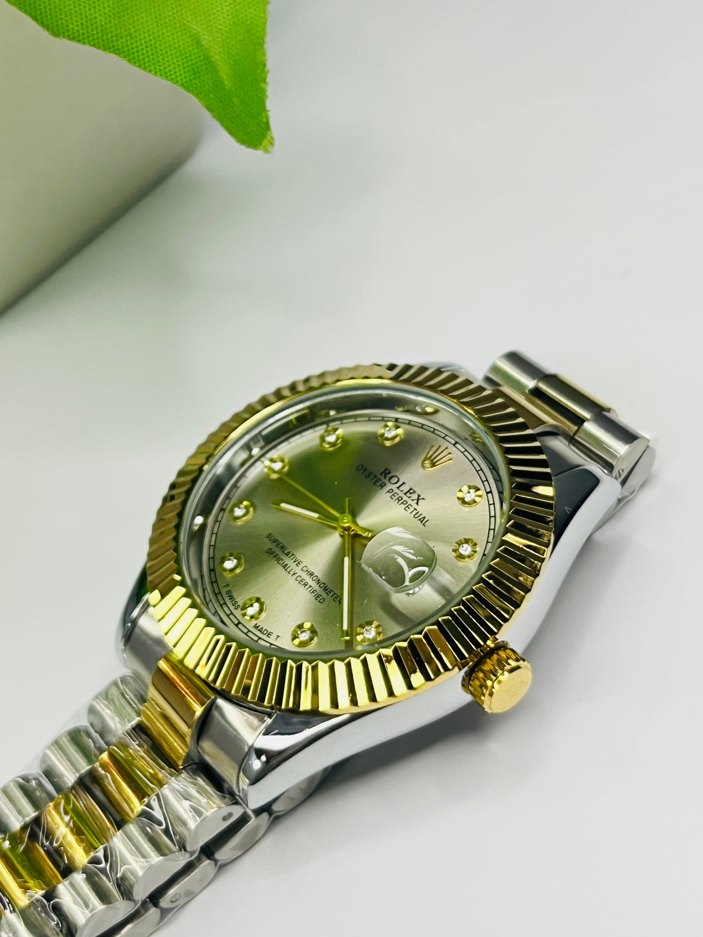 Rolex Datejust Style — Silver Diamond Dial, Two-Tone Gold/Silver Bracelet⌚