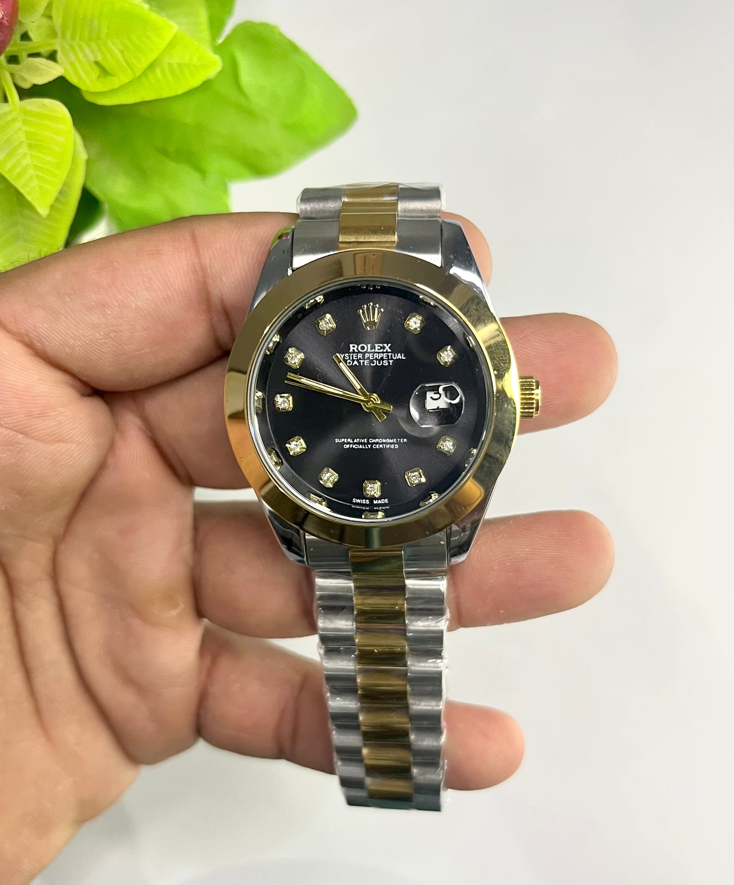 Rolex Datejust Style — Black Diamond Dial, Two-Tone Gold/Silver⌚