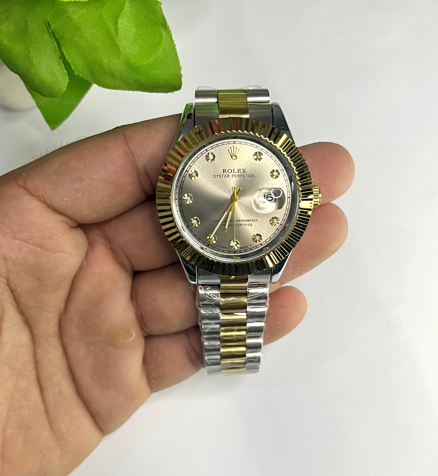 Rolex Datejust Style — Silver Diamond Dial, Two-Tone Gold/Silver Bracelet⌚