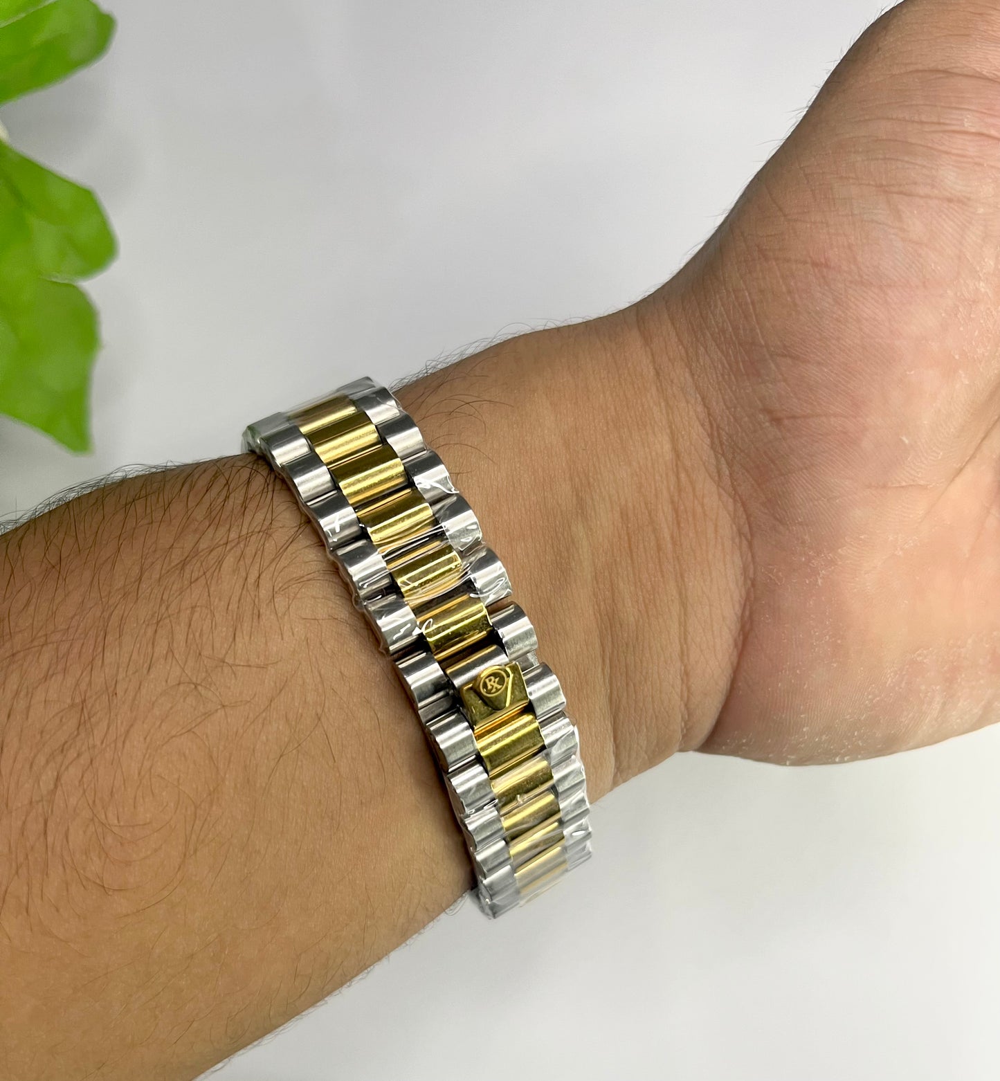 Rolex Datejust Style — Silver Diamond Dial, Two-Tone Gold/Silver Bracelet⌚